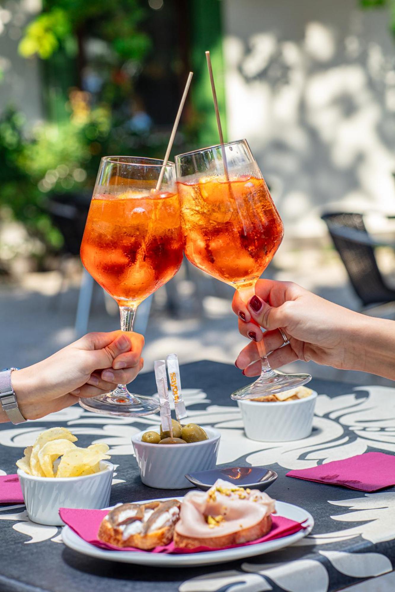 Hotel La Pergola Lignano Sabbiadoro Exteriör bild