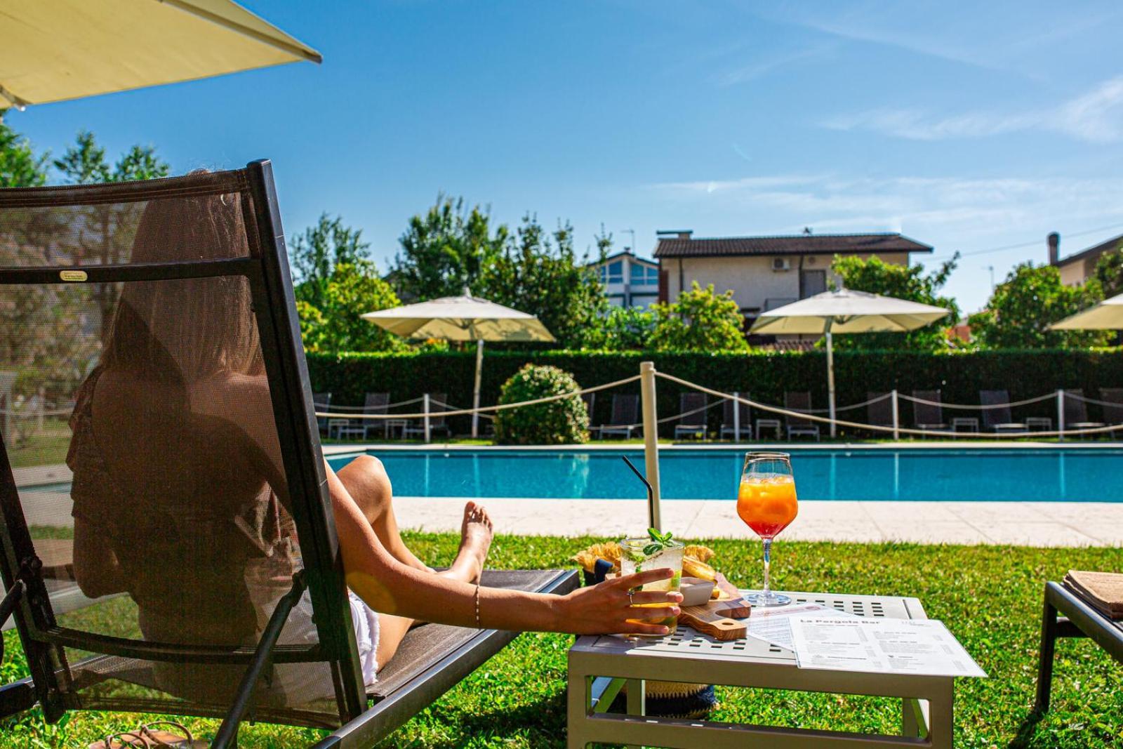 Hotel La Pergola Lignano Sabbiadoro Exteriör bild