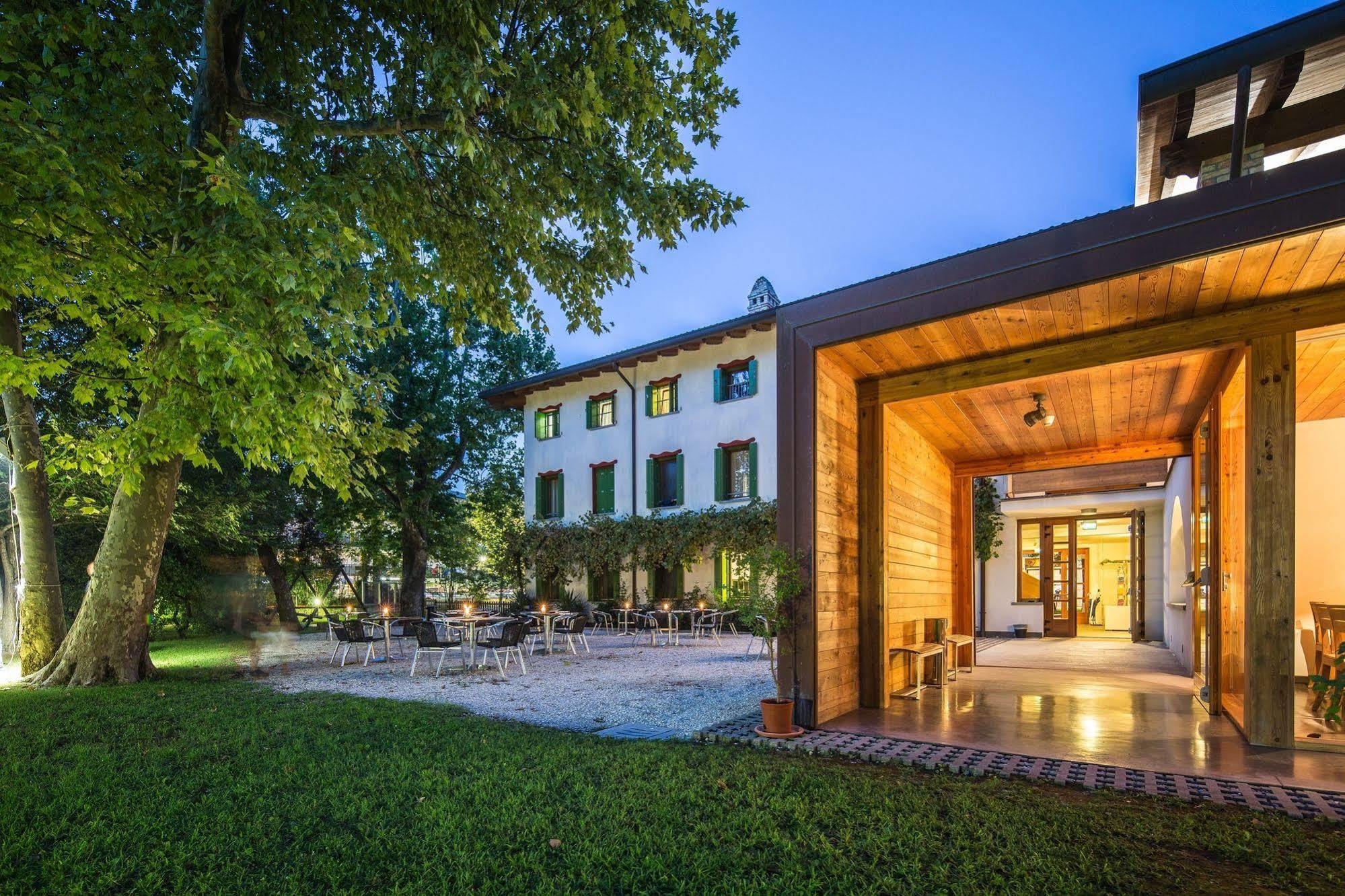 Hotel La Pergola Lignano Sabbiadoro Exteriör bild